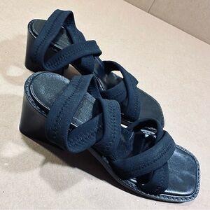 Donald Pliner Strappy Ankle Square Toe Vintage Block-Heel Black Sandals Sz 6